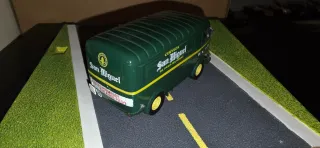 Coche a escala San Miguel 1:43 Renault 1000 Kg