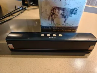 ENVASADORA DE ALIMENTOS FRESCOS Y SECOS AL VACÍO