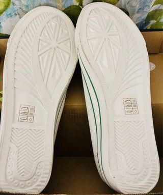 Zapatillas Snoopy  Blancas y Verdes