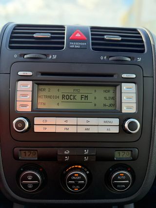 Volkswagen Golf 1.4 TSI 140cv