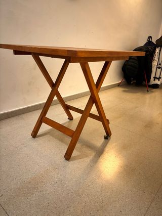 Tavolo in legno massello per terrazzo