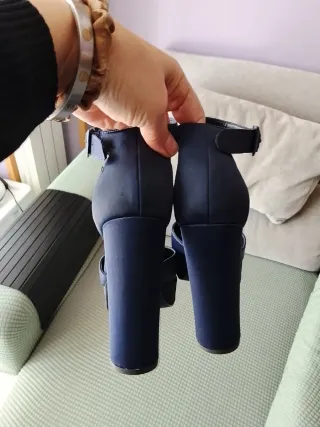 Zapatos de tacón New Look azul/negro talla 38