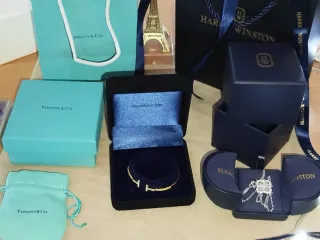 Pulsera Tiffany & Co. T Smile  Diamantes