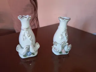 Jarrón porcelana blanco y dorado