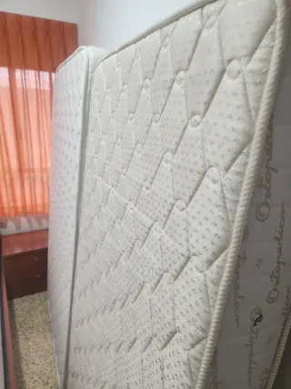 Colchón 90x190 cm como nuevo