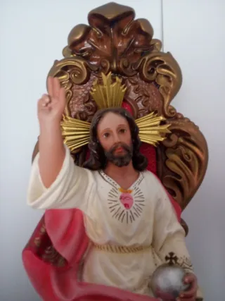 Figura Jesús Olot Rey Trono Globo