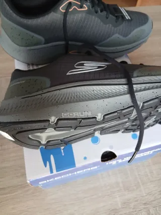 Zapatillas Skechers Go Run Waterproof Hombre