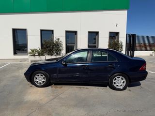 Mercedes-Benz Clase C 2003