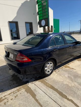 Mercedes-Benz Clase C 2003