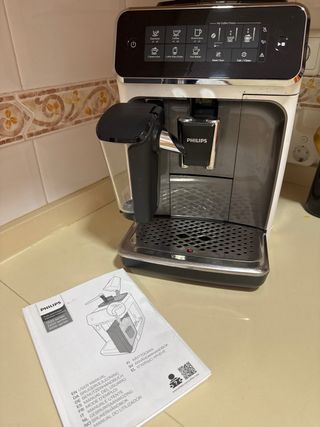 Cafetera Philips LatteGo Automática