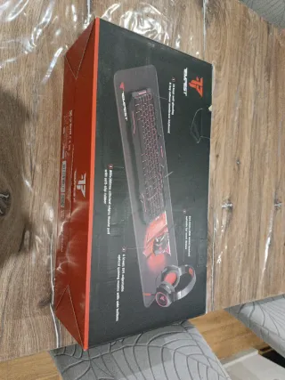 Pacchetto gaming Tempest Oblivion con tastiera, mouse e cuffie