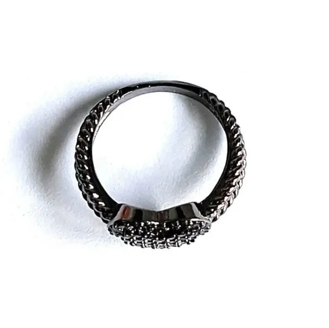 Anillo "Corazón negro".
