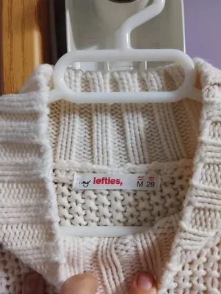 Jersey de punto beige trenzado