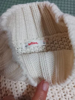 Jersey de punto beige trenzado