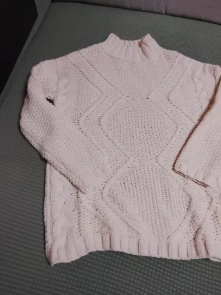 Jersey de punto beige trenzado