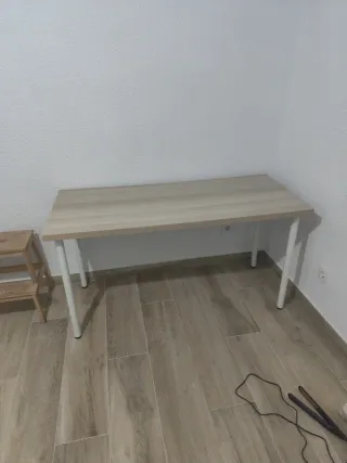 Escritorio madera y metal