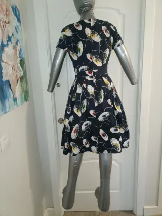 Vestido estampado floral negro