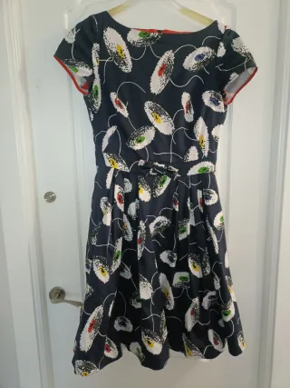 Vestido estampado floral negro