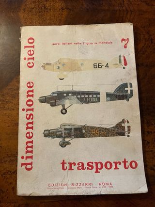 Collezione Libri/Vhs Aeronautica Militare e vari