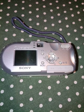 Fotocamera Sony Cyber-shot DSC-P73