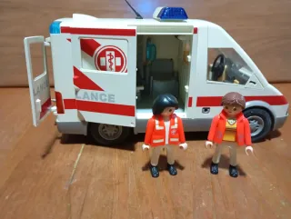 Playmobil 4221 Ambulancia Incompleta
