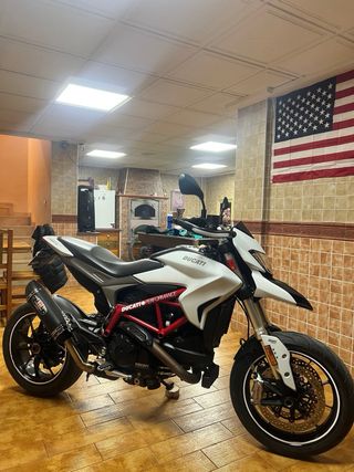 Ducati Hypermotard Blanca