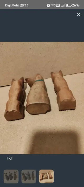 3 Gatti di Legno Intagliato