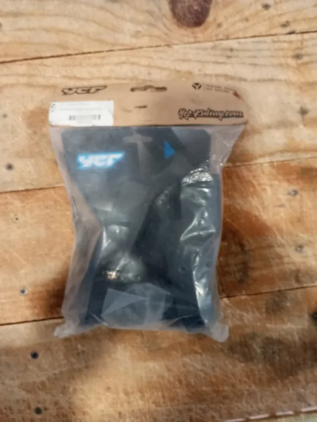 Protectores anticaída YCF rueda y estribos