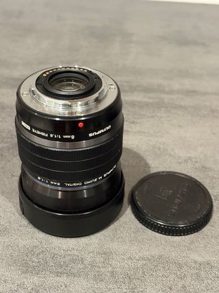 Obiettivo Olympus 8mm f/1.8 Fisheye Pro