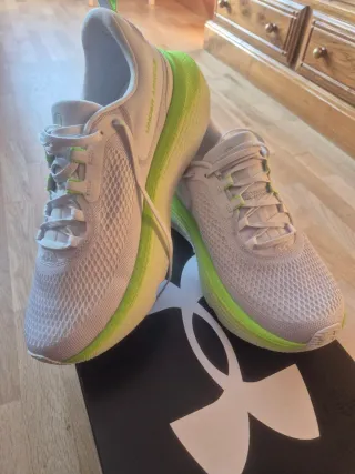 Zapatillas Under Armour Infinite Elite 2. Talla 45