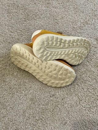 Zapatillas ELEVEN Talla 30 Nuevas