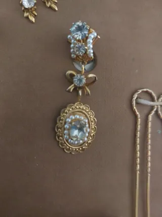 Aderezo Fallera Niña..dorado con perlas