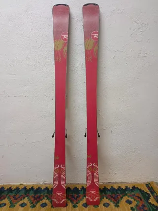 Esquís Rossignol 146cm y botas Salomón talla 38