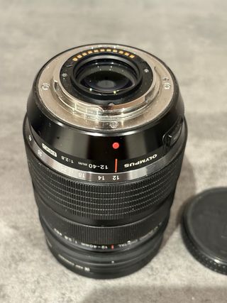 Obiettivo Olympus M.Zuiko Digital 12-40mm f/2.8 PRO