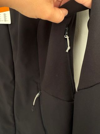 Chaqueta Quechua impermeable Talla M trekking