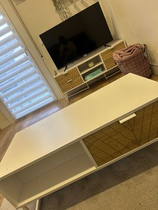 Mesa comedor centro y mueble TV madera y metal