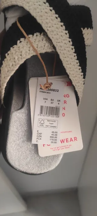 Sandalias Roxy Beige y Negro Talla 37