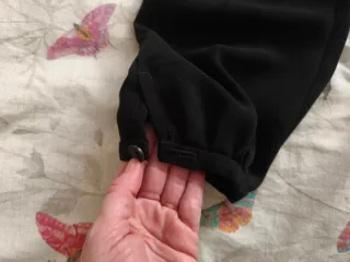 Pantalón negro fino