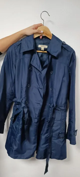Gabardina azul nueva sin etiqueta