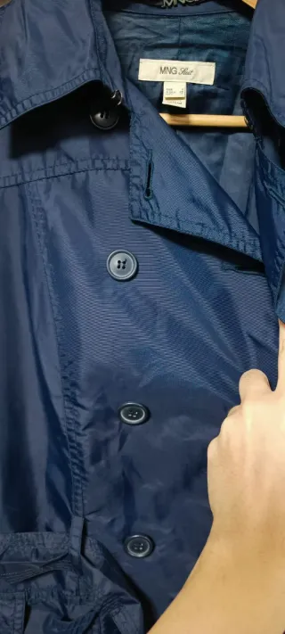 Gabardina azul nueva sin etiqueta