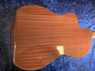 Chitarra classica Iberica amplificata