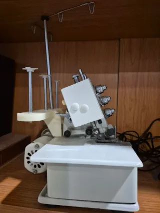 Overlock Industrial RSA 4 Hilos RMX-4D-A