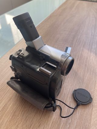Sony Handycam DCR-HC14E Plata