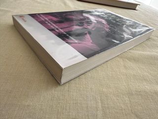 Un extraño en mi tumba