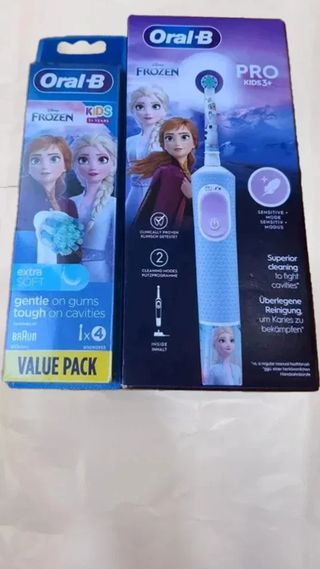 Cepillo Eléctrico Oral-B Frozen Kids + Recambios