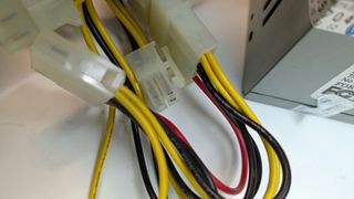 Alimentatore PC Suntek PW-250ATXE