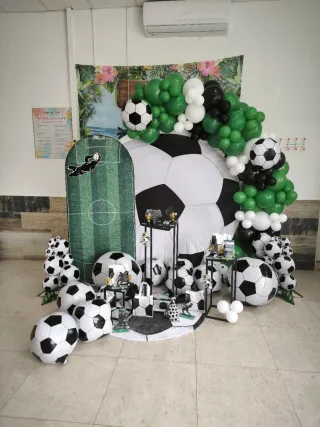 Mesa dulce /Candy bar/decoración con globos