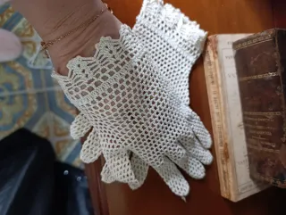 Guanti d'epoca uncinetto