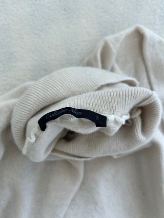 Maglioncino collo alto beige