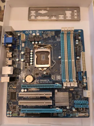 Placa Base Gigabyte GA-B75M-D3H LGA1155